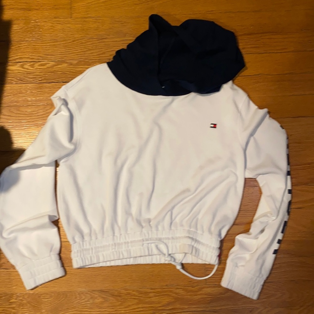 Tommy Hilfiger white cropped hoodie
